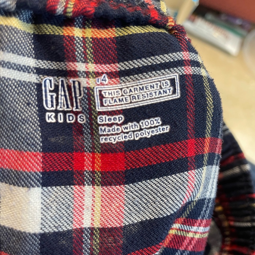 Gap Kids size 14 flannel pajama pants - Picture 2 of 3